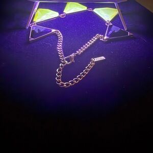 VTG BLACKLIGHT REFLECTIVE Mika Signed Triangles Chunky Statement Necklace Retro